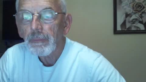 Snapshot of gulfcoast1952 chatting on January 27, 2025, 2:35 pm Roy online show from January 27, 2025, 2:35 pm