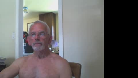 Snapshot of gulfcoast1952 chatting on September 10, 2025, 6:41 pm Roy online show from September 10, 2025, 6:41 pm