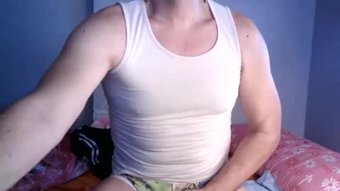 gusanito_enano online show from October 1, 2025, 3:07 pm