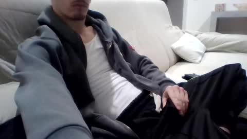 Snapshot of guy2015big chatting on November 25, 2025, 3:34 pm Flo online show from November 25, 2025, 3:34 pm