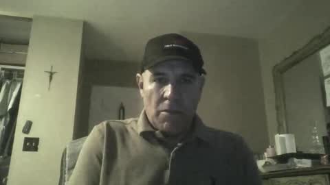 Snapshot of guy8inches4u chatting on September 13, 2025, 2:33 am guy8inches4u online show from September 13, 2025, 2:33 am