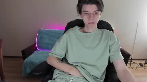 guy_liam1 online show from January 6, 2025, 4:58 am