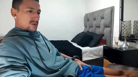 karim online show from March 9, 2025, 10:41 am