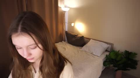 Molly online show from February 26, 2026, 5:17 am