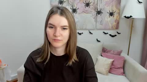 Snapshot of gwensmitt chatting on November 2, 2025, 11:18 pm gwensmitt online show from November 2, 2025, 11:18 pm