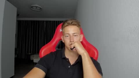 Oliver online show from October 31, 2025, 10:55 pm