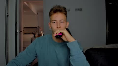 Oliver online show from March 28, 2026, 11:32 am