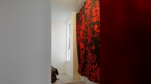 gypsi_gemz online show from July 19, 2026, 2:32 pm