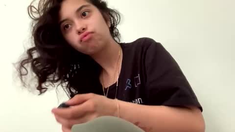 h3nnynlace online show from March 9, 2026, 5:39 pm