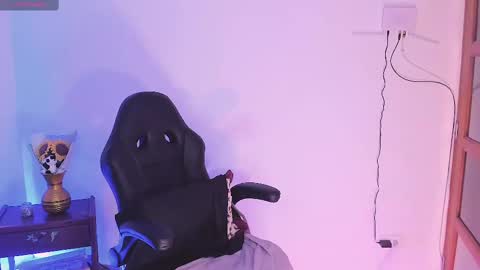 Snapshot of haanna_thompsoon chatting on December 10, 2024, 9:00 pm haanna_thompsoon online show from December 10, 2024, 9:00 pm