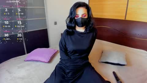 Linda online show from September 28, 2025, 4:07 am