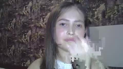 Snapshot of hacal29 chatting on January 18, 2025, 9:13 pm Diana online show from January 18, 2025, 9:13 pm