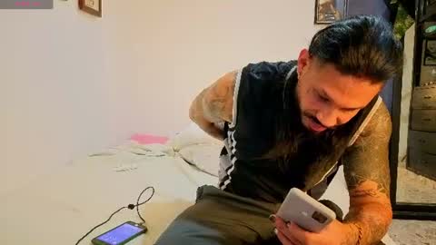 hache_222 online show from July 29, 2026, 2:04 pm