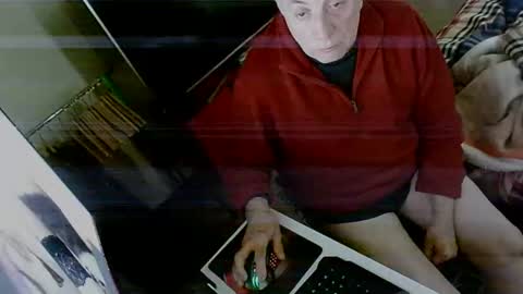 Snapshot of hacknoob62 chatting on December 25, 2024, 12:15 pm hacknoob62 online show from December 25, 2024, 12:15 pm