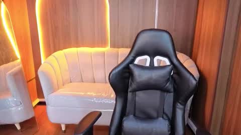 hadda_crazy_b online show from February 20, 2026, 6:26 am