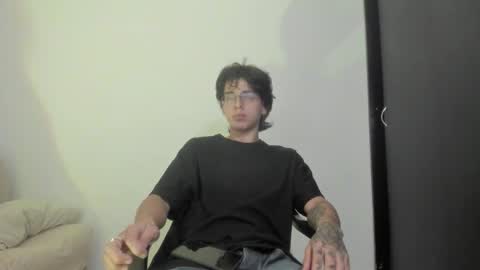 Angel online show from November 22, 2025, 5:39 am