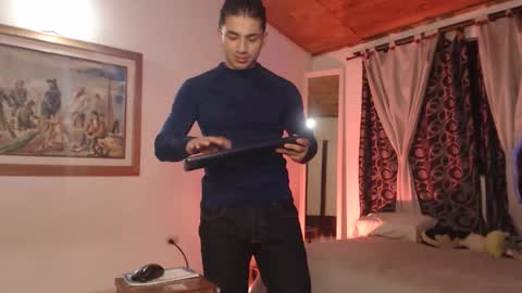 HADEZ online show from April 8, 2026, 1:38 am