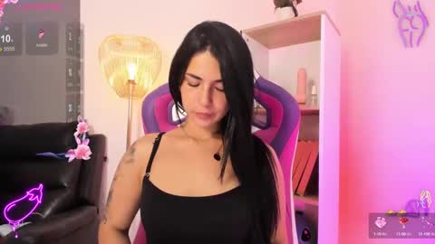 Hadid online show from September 29, 2025, 10:58 pm