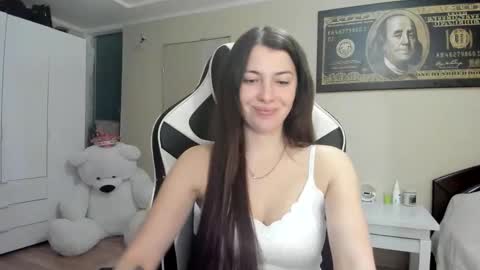 Sk     pe     Anya388109 online show from October 8, 2025, 9:34 pm