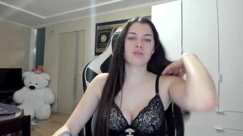 Sk     pe     Anya388109 online show from November 16, 2025, 9:31 pm