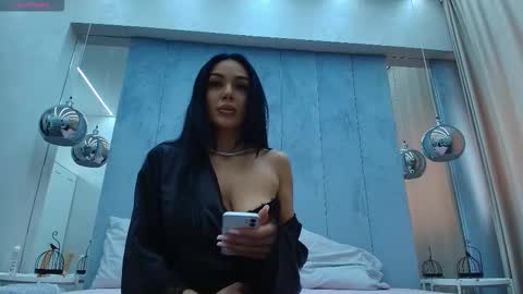 Hailey online show from October 16, 2025, 8:04 am