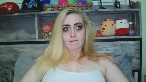 Hailey and d online show from December 11, 2024, 12:23 am