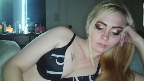 Hailey and d online show from December 18, 2024, 7:58 am