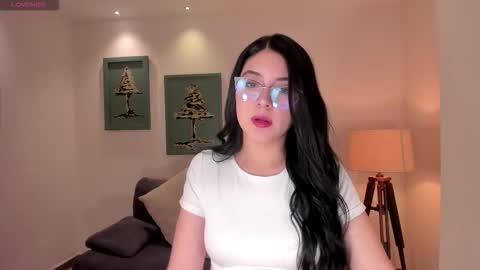 Hailey online show from December 16, 2025, 12:10 pm