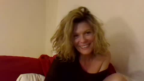 Hailey online show from February 16, 2025, 2:31 am