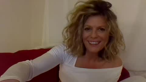 Hailey online show from February 22, 2025, 2:17 am