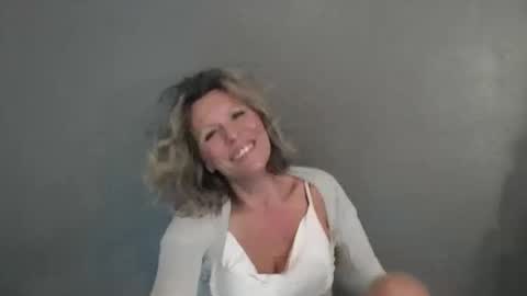 Hailey online show from April 12, 2026, 4:34 pm