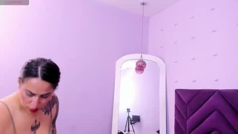 Snapshot of haileystonei chatting on February 10, 2025, 11:46 am haileystonei online show from February 10, 2025, 11:46 am