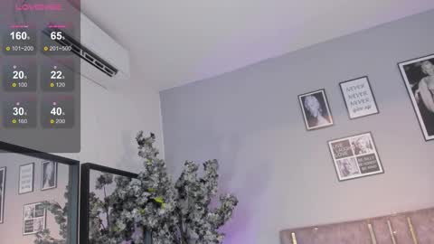 Snapshot of haileystonei chatting on November 22, 2025, 11:31 am haileystonei online show from November 22, 2025, 11:31 am