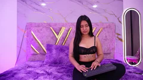 haileyy_fox online show from December 1, 2025, 12:54 pm