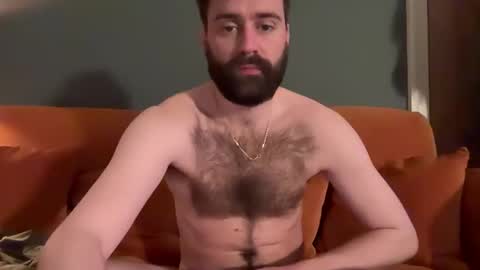 hairy_andhung online show from March 31, 2026, 6:52 pm