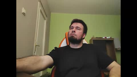 Snapshot of hairy_guy007 chatting on March 28, 2026, 9:36 pm hairy_guy007 online show from March 28, 2026, 9:36 pm
