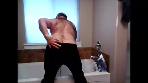 Snapshot of hairydaddreams chatting on November 17, 2025, 8:14 pm hairydaddreams online show from November 17, 2025, 8:14 pm