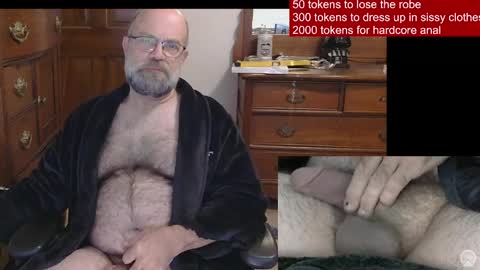 HairyDaddyBear69 online show from April 8, 2026, 12:16 pm