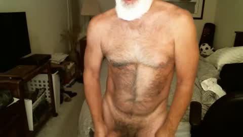 Snapshot of hairypecsguy chatting on April 28, 2026, 5:34 am Hairy pecs online show from April 28, 2026, 5:34 am