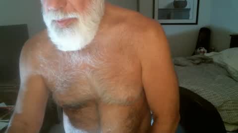 Snapshot of hairypecsguy chatting on May 25, 2026, 6:30 am Hairy pecs online show from May 25, 2026, 6:30 am