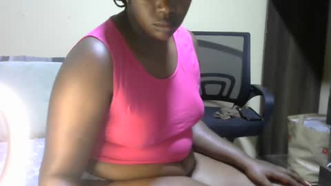 Snapshot of hairypussybigassy001 chatting on December 28, 2024, 6:29 pm hairypussybigassy001 online show from December 28, 2024, 6:29 pm