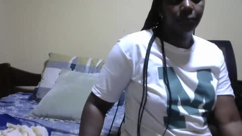 Snapshot of hairypussybigassy001 chatting on January 1, 2025, 12:11 am hairypussybigassy001 online show from January 1, 2025, 12:11 am