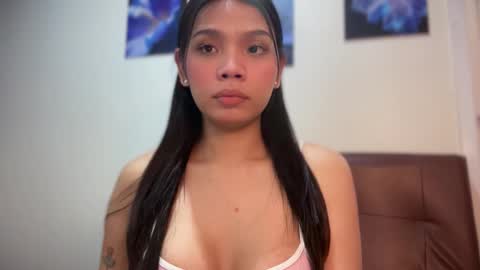 YOUR SIDECHIC HAILEY online show from March 27, 2026, 8:08 pm