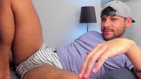 Independent       model  online show from April 9, 2026, 9:31 pm