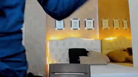 Snapshot of halaana_tendeer chatting on September 18, 2025, 1:18 am halaana tendeer online show from September 18, 2025, 1:18 am