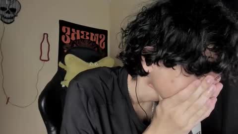 Snapshot of halan_jr chatting on December 22, 2025, 11:13 pm halan online show from December 22, 2025, 11:13 pm