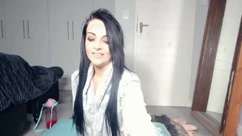 Haley online show from October 16, 2025, 9:43 am