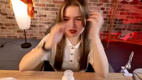 HaleySun online show from October 9, 2025, 2:04 pm