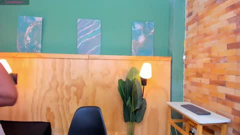 Halley Lorens online show from April 16, 2026, 7:03 pm