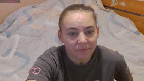 Snapshot of halseysmith chatting on November 11, 2025, 10:37 am HalseySmith online show from November 11, 2025, 10:37 am